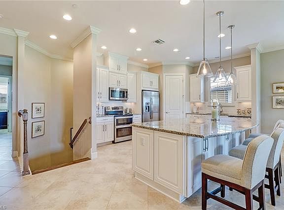 3rd image of 8761 Bellano Ct Unit 201