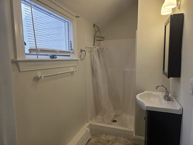 182 Sea St #4 — Photo 16