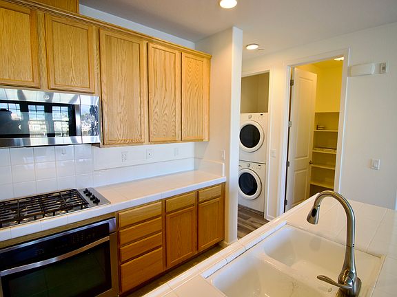 3rd image of 643 Turnbuckle Dr Unit 1907