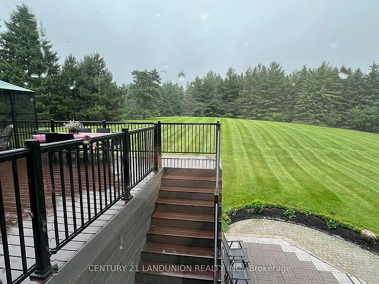5 Dafoe Ct — Photo 24