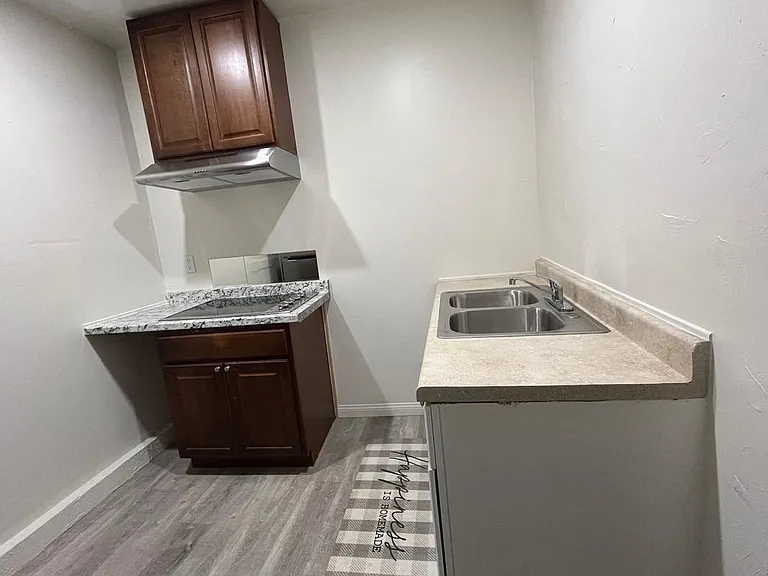 2645 Chadwell Ave #STUDIO — Photo 14