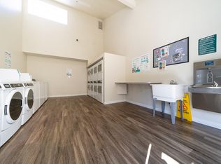 201 Weston Cir #24, Vista, CA 92083