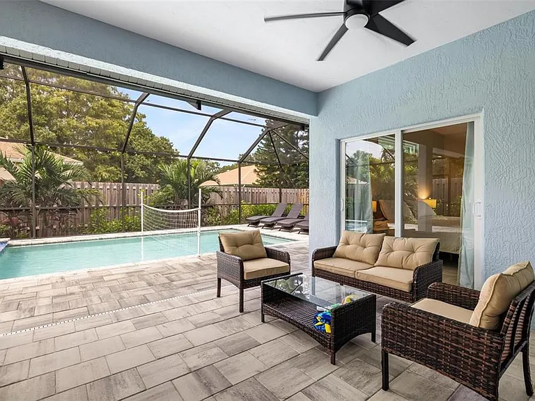 4360 Iola Dr — Photo 31
