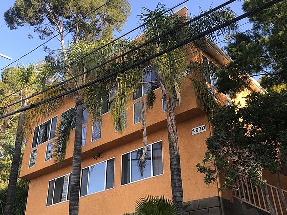 2nd image of 3670 Roseview Ave