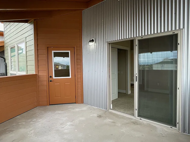 968SQFT UNIT Patio