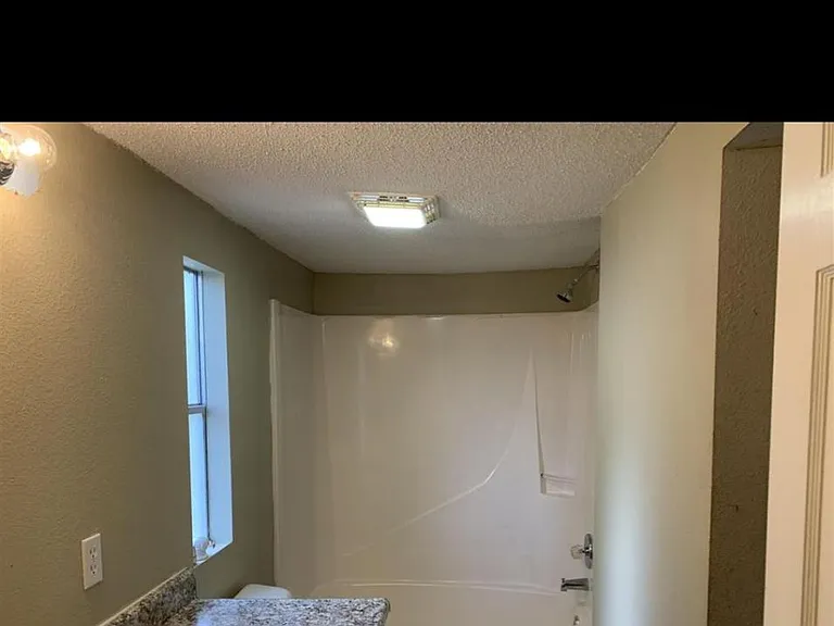 1000 Requin Ln — Photo 16