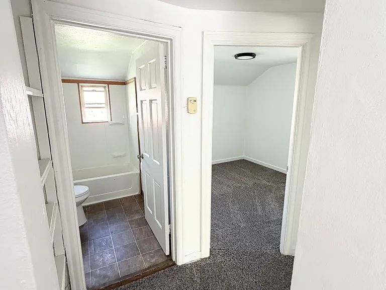 125 Walnut St #3 — Photo 12