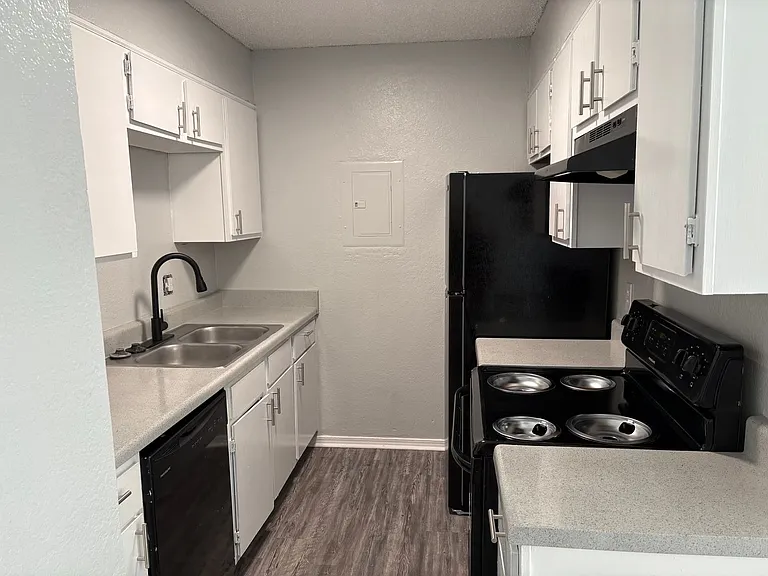 The Bryant Apartment Homes — Photo 17