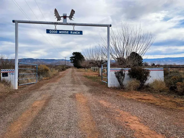 541 Riata Rd, Tularosa, NM 88352