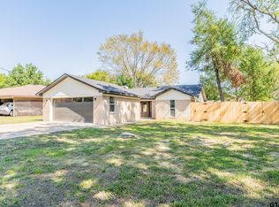 1024 Georgia St, Sulphur Springs, TX 75482
