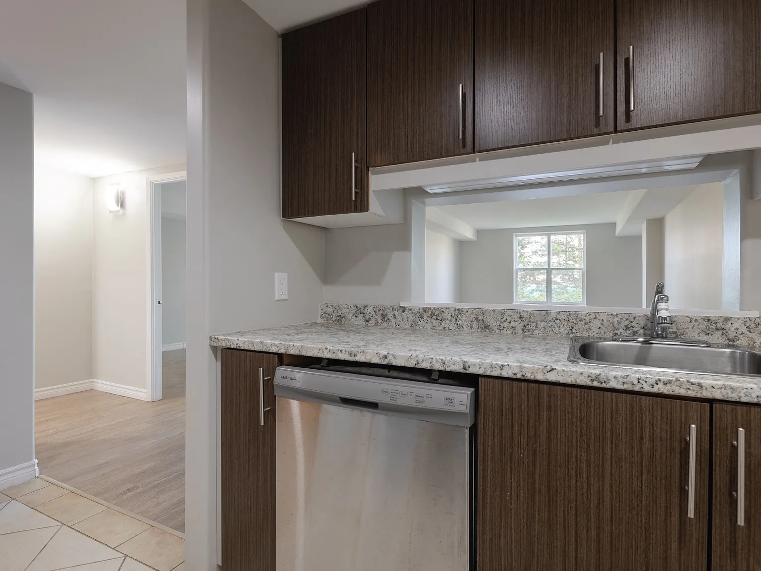 Peninsula Place — Photo 1