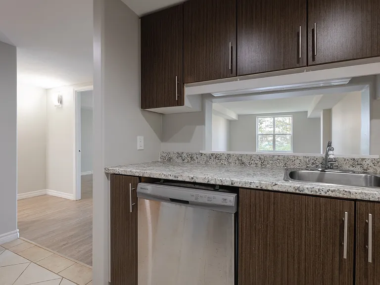 1015 Barrington St — Photo 1