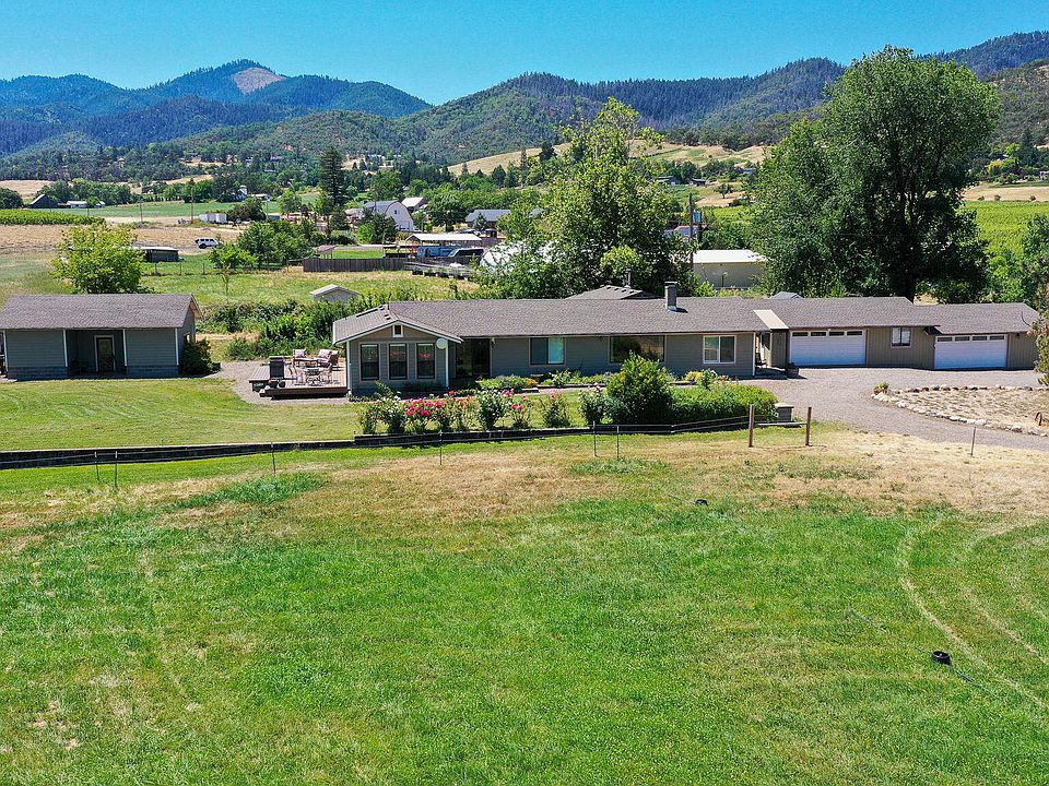 1st image of 6085 Walden Ln
