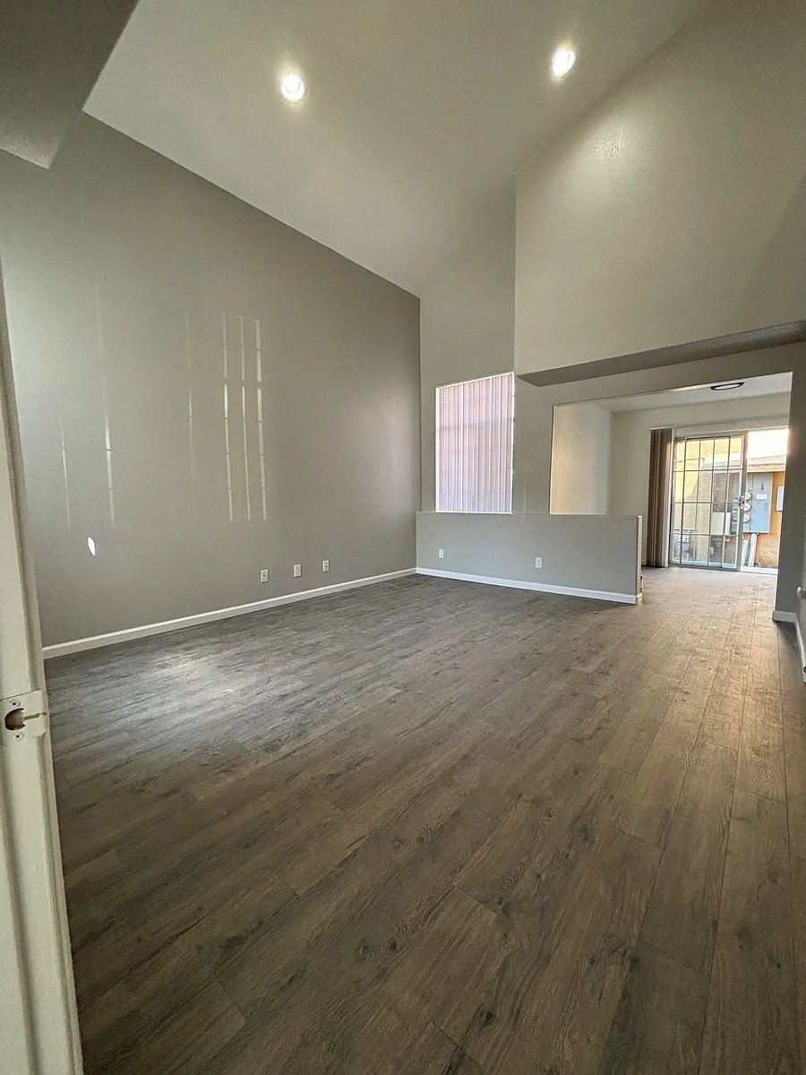 Building Photo - 31759 Avenue E #109