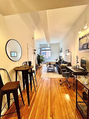 Rented by Maz Group NY | media 2