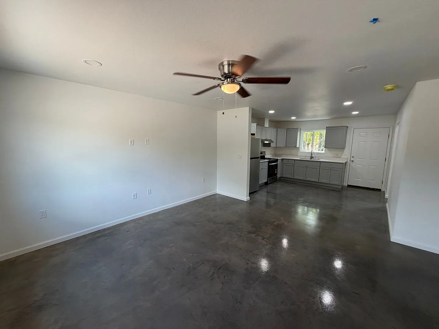 1501 Vine St — Photo 4