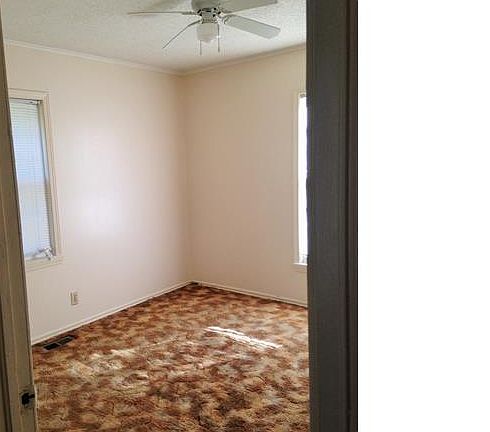 5th image of 1241 N 76th Ave E