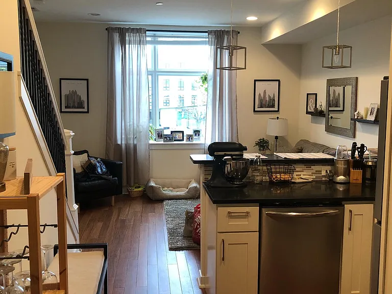 843 Cameron St #2F — Photo 9