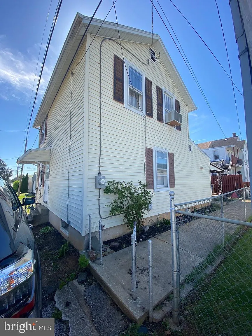 1745 Filbert Street Rear photo 1