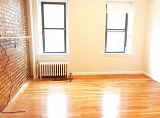 3015 33rd St APT 1C, Astoria, NY 11102