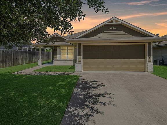 3rd image of 919 Windmeadows Dr