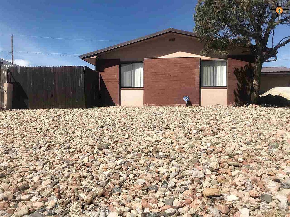 1st image of 728 El Creston Cir