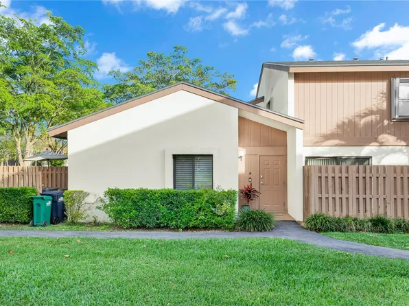 10909 SW 113th Pl #68A, Miami, FL 33176