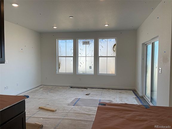 4th image of 629 Flintwood Place