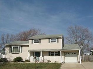 41 Owens Rd, Old Bridge, NJ 08857