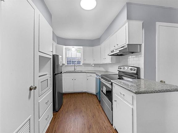 4th image of 11202 Waxwing St