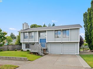 812 SE Olympia Dr, Vancouver, WA 98683
