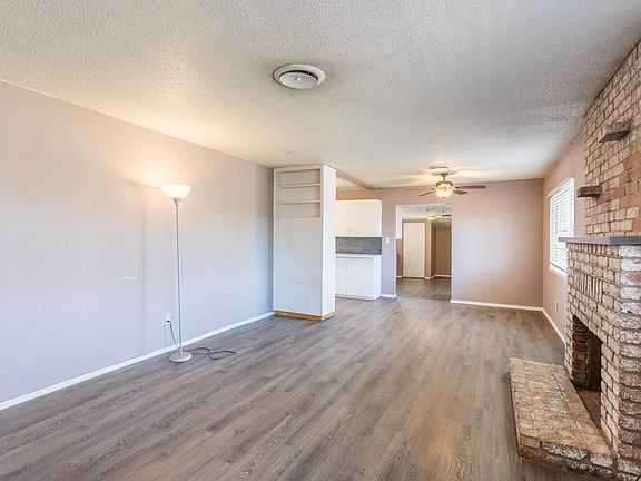 5th image of 2203 Hawn Ave