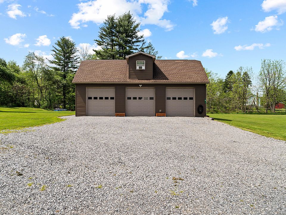 1st image of 54 Club Ln