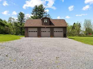 54 Club Ln, Smokerun, PA 16681