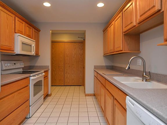 3rd image of 2150 Pauline Blvd APT 104