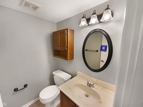 5th image of 7428 Camberwood Dr
