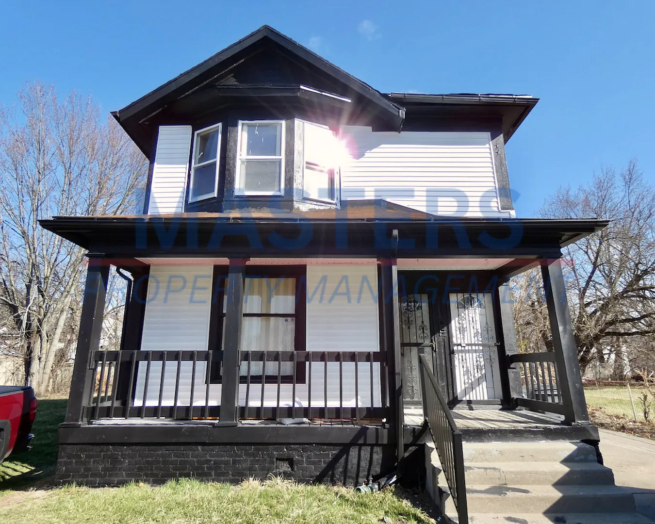 1026 Oakwood Ave — Photo 2