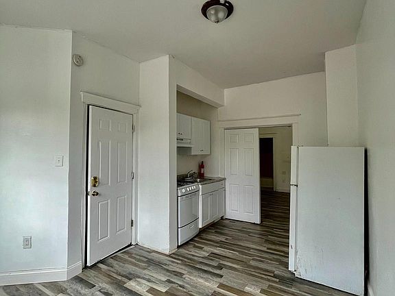 2nd image of 7020 Woodland Ave #1