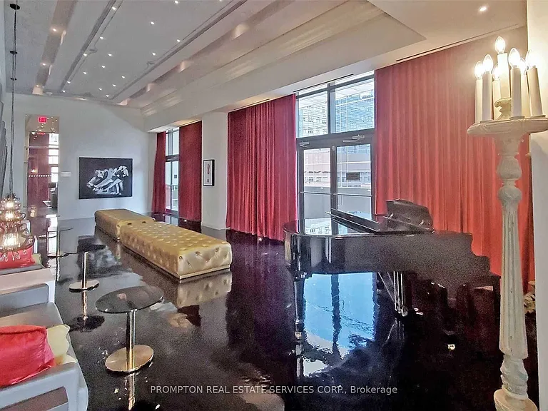 197 Yonge St #4407 — Photo 29
