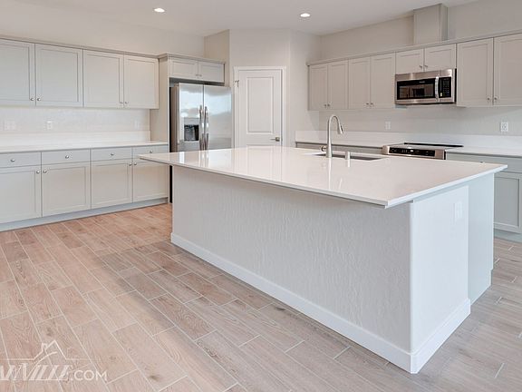 4th image of 2837 Cortez Dr