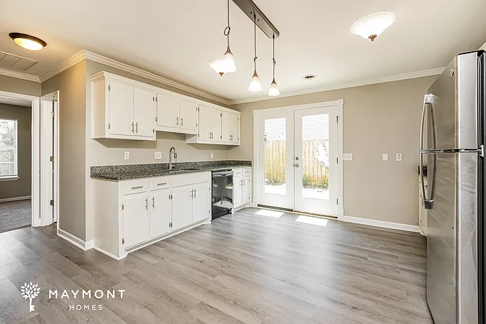 114 Wilton St — Photo 9