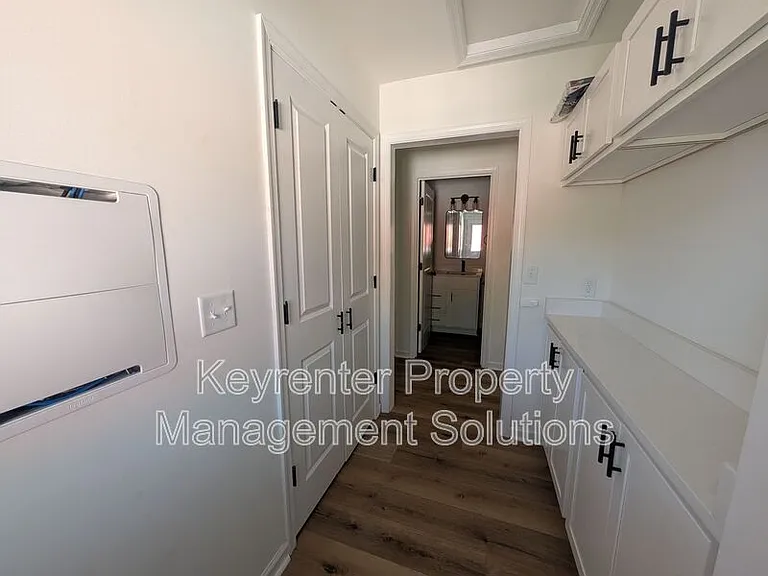 55 Breezewood Dr — Photo 18