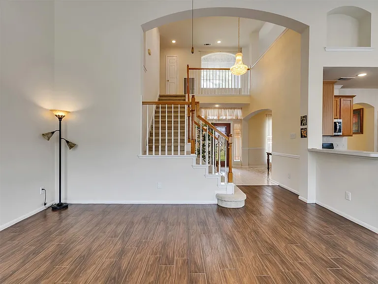 13315 Georgetown Dr — Photo 15