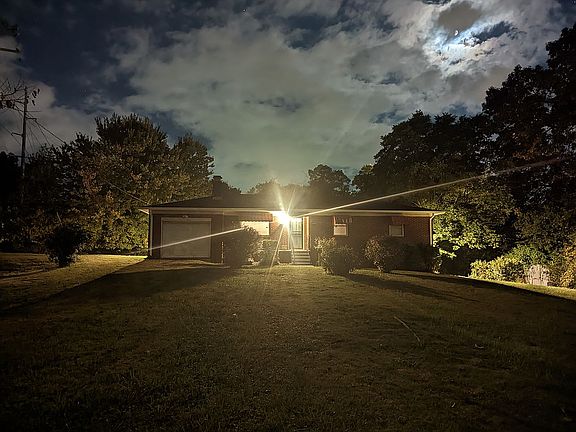 4th image of 3100 Lansing Ave