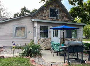 919 Market St, Algonac, MI