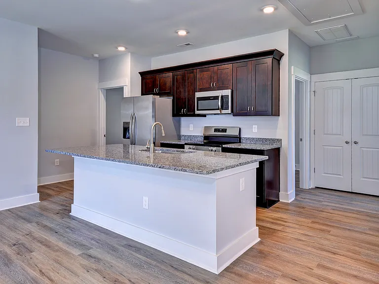 102 Magruder Ave — Photo 11