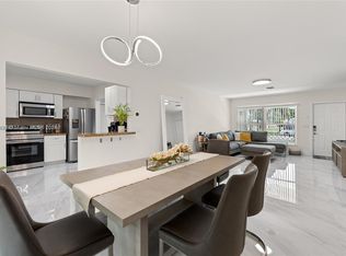 700 SW 2nd Ave, Hallandale Beach, FL 33009