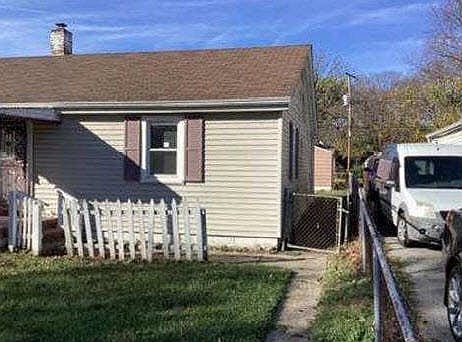 3rd image of 712 S Norfolk St