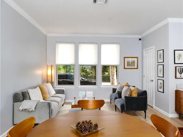 1000 Providence Pl APT 125, Providence, RI 02903