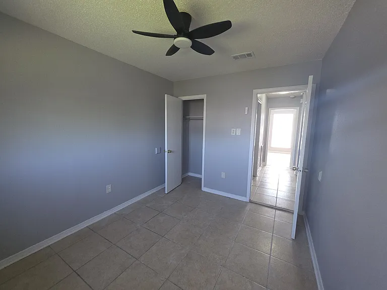 7843-7845 Sail St — Photo 17